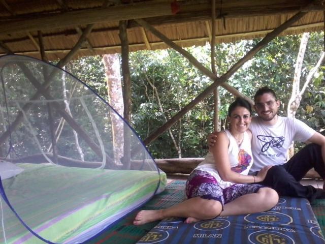 Orangutantreksumatra & Lovely Jungle Lodge Only Book If You Are Treking With Us Bukit Lawang Quarto foto