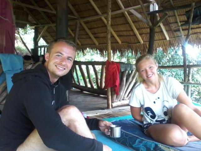 Orangutantreksumatra & Lovely Jungle Lodge Only Book If You Are Treking With Us Bukit Lawang Quarto foto